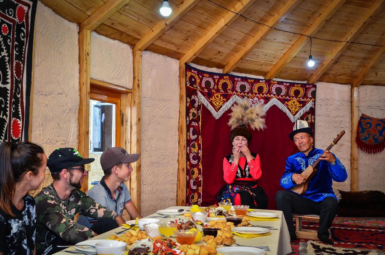 Feel Nomad Yurt Camp Hotel Ak-Say Екстериор снимка